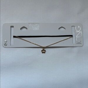 Icing Gold Flower Pendant Necklace